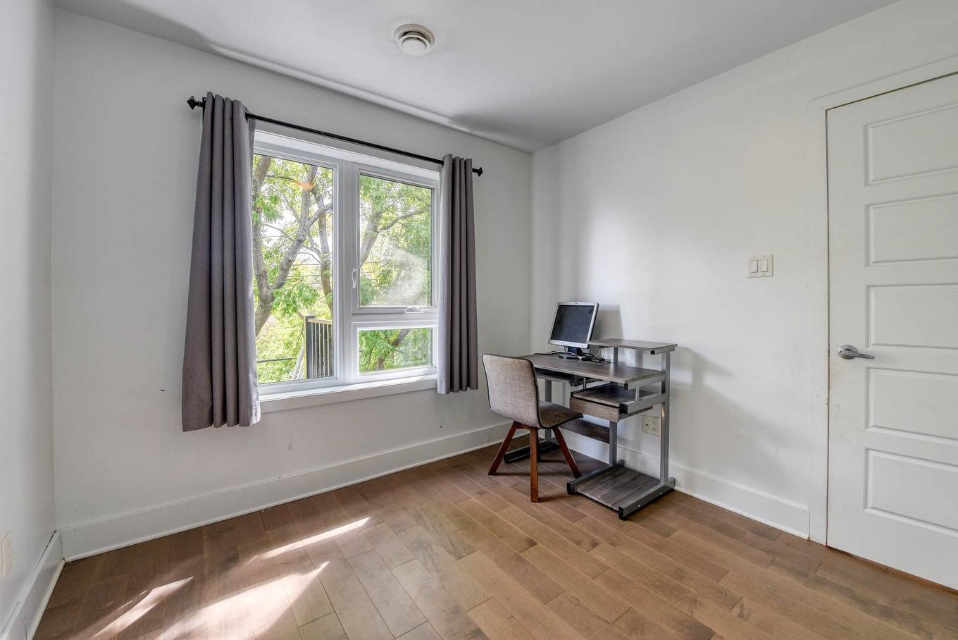 Chambre à coucher - 104-14546 Rue Bernard-Geoffrion, Montréal (Rivière-Des-Prairies/Pointe-Aux-Trembles), QC - Indoor Photo Showing Office