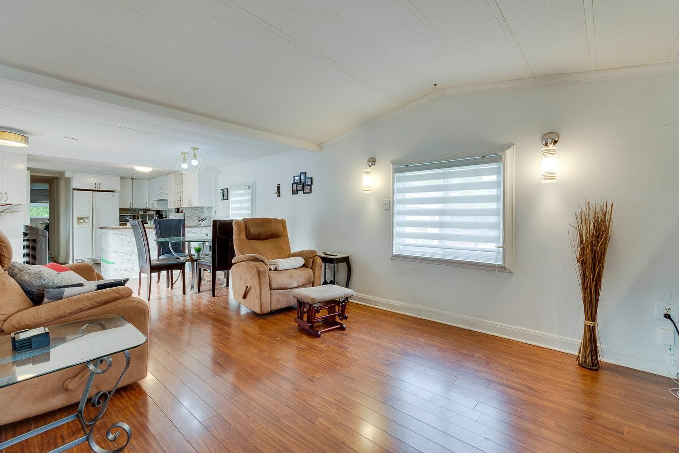 Salon - 30 5E Avenue, Terrebonne (Terrebonne), QC - Indoor Photo Showing Living Room