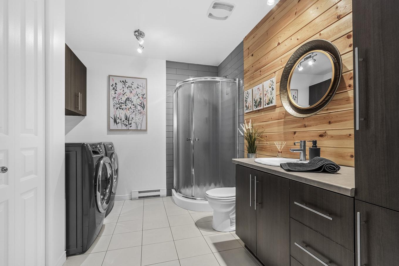 Salle de bains - 29 Rue Des Grands-Bois, Lévis (Les Chutes-De-La-Chaudière-Est), QC - Indoor Photo Showing Laundry Room