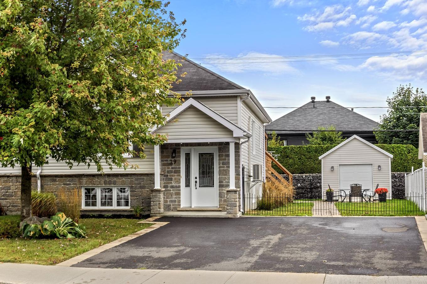 Façade - 29 Rue Des Grands-Bois, Lévis (Les Chutes-De-La-Chaudière-Est), QC - Outdoor With Facade