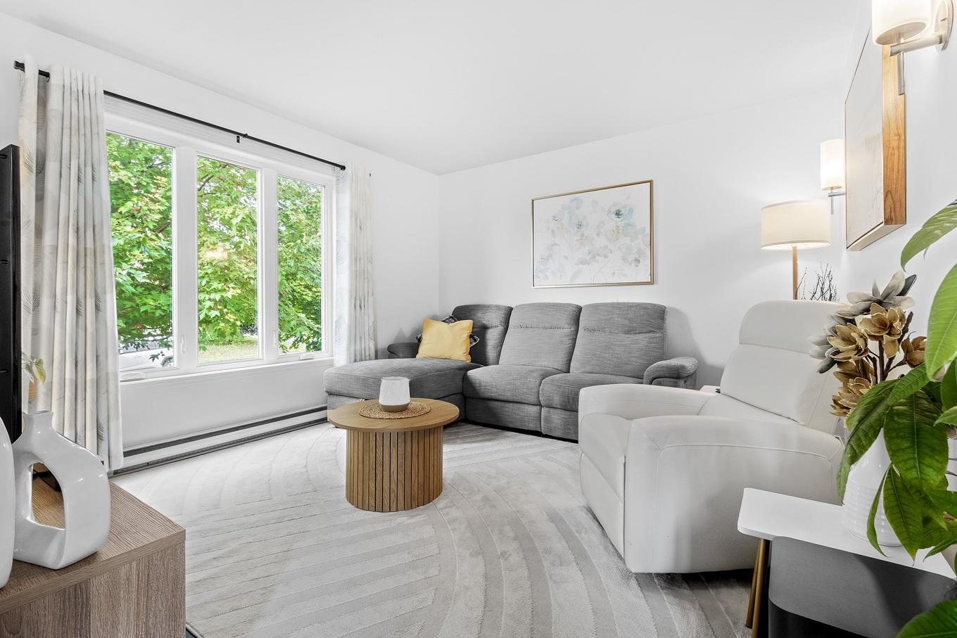 Salon - 29 Rue Des Grands-Bois, Lévis (Les Chutes-De-La-Chaudière-Est), QC - Indoor Photo Showing Living Room