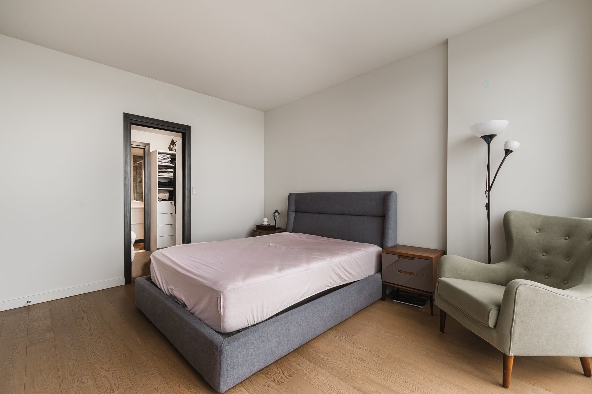 Chambre à coucher - 3406-1450 Boul. René-Lévesque O., Montréal (Ville-Marie), QC - Indoor Photo Showing Bedroom