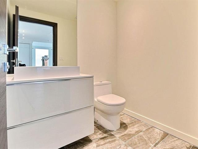 Bathroom - 3406-1450 Boul. René-Lévesque O., Montréal (Ville-Marie), QC - Indoor Photo Showing Bathroom