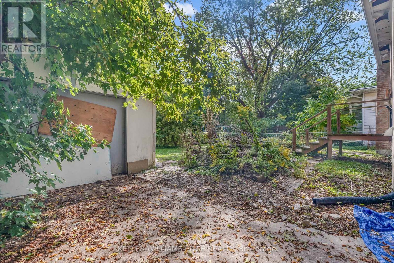 63 Minnewawa Road, Mississauga, ON - Outdoor