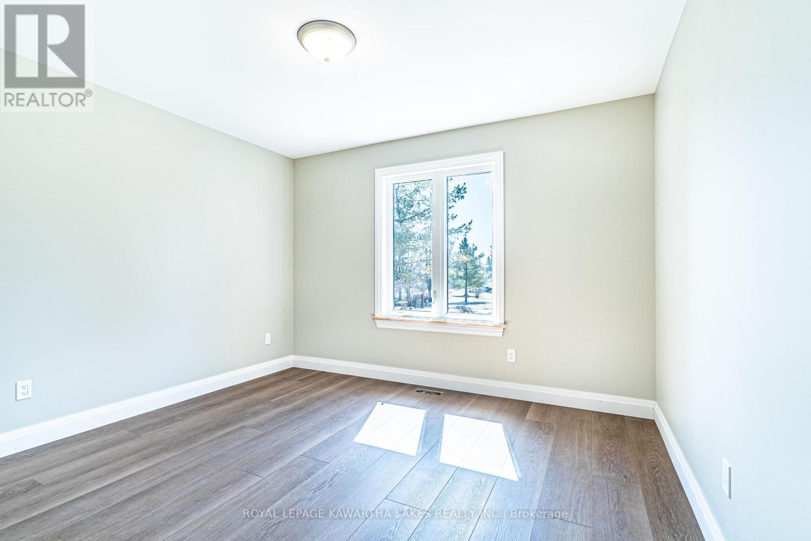 6 Patrick Street, Kawartha Lakes (Kirkfield), ON - Indoor Photo Showing Other Room