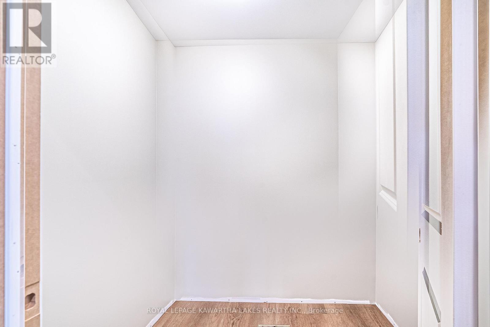 6 Patrick Street, Kawartha Lakes (Kirkfield), ON - Indoor Photo Showing Other Room