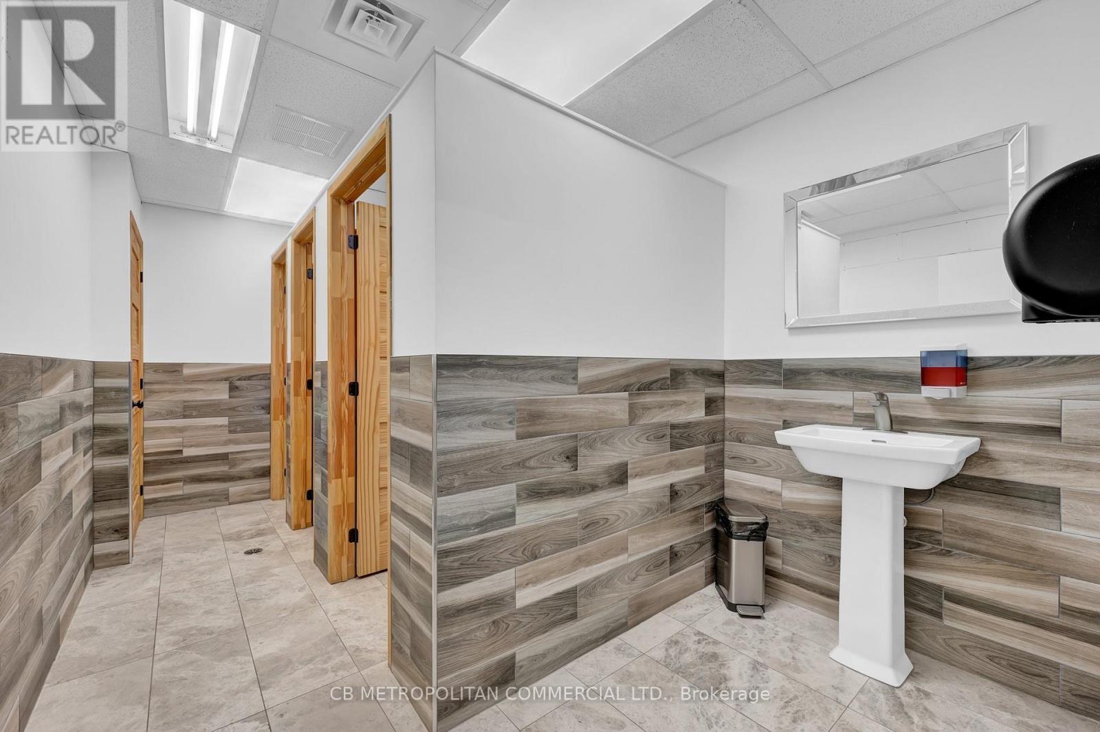 1 - 150 Beverley Street, Toronto, ON