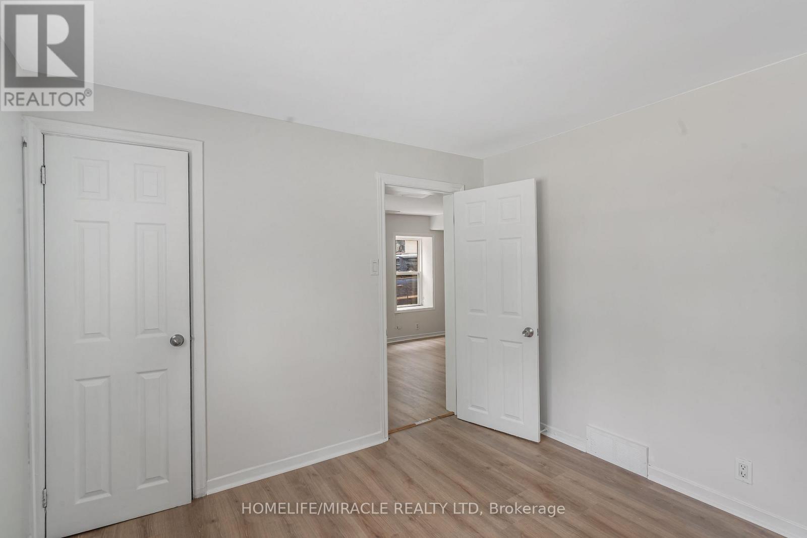 237 St. Julien Street, London East, ON - Indoor Photo Showing Other Room