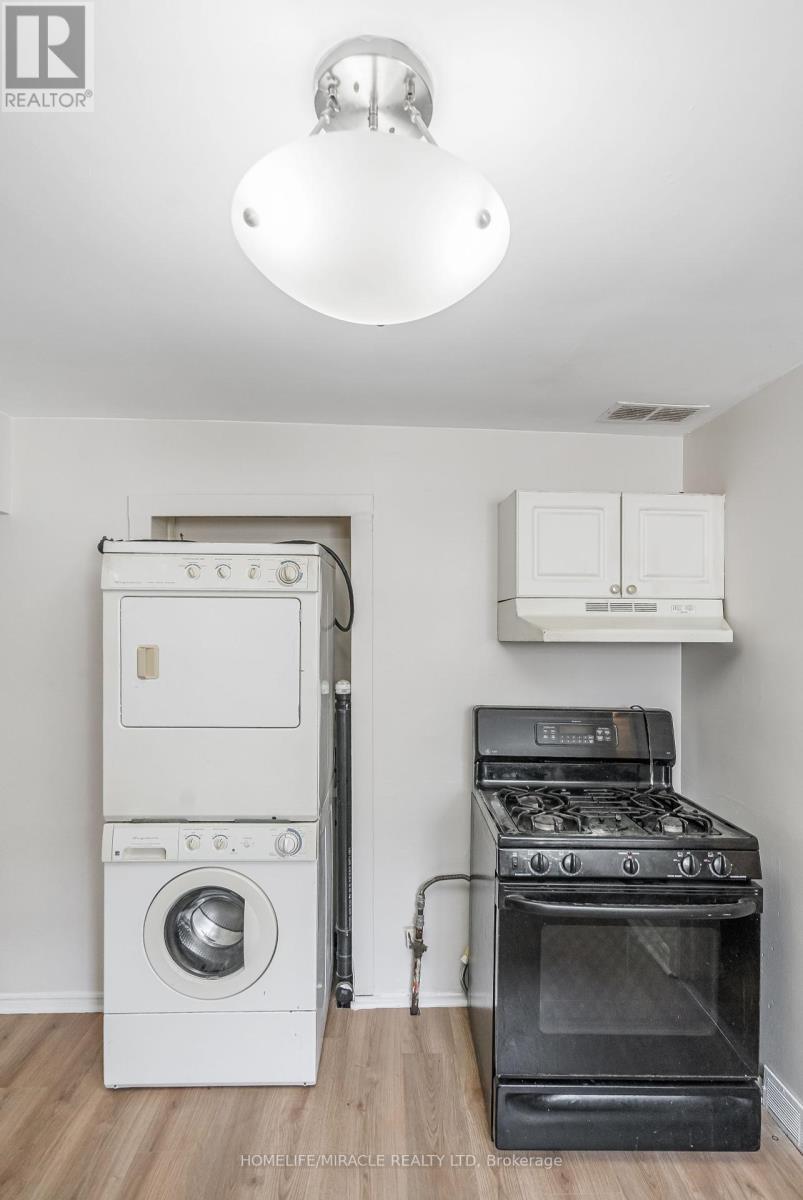 237 St. Julien Street, London East, ON - Indoor Photo Showing Laundry Room