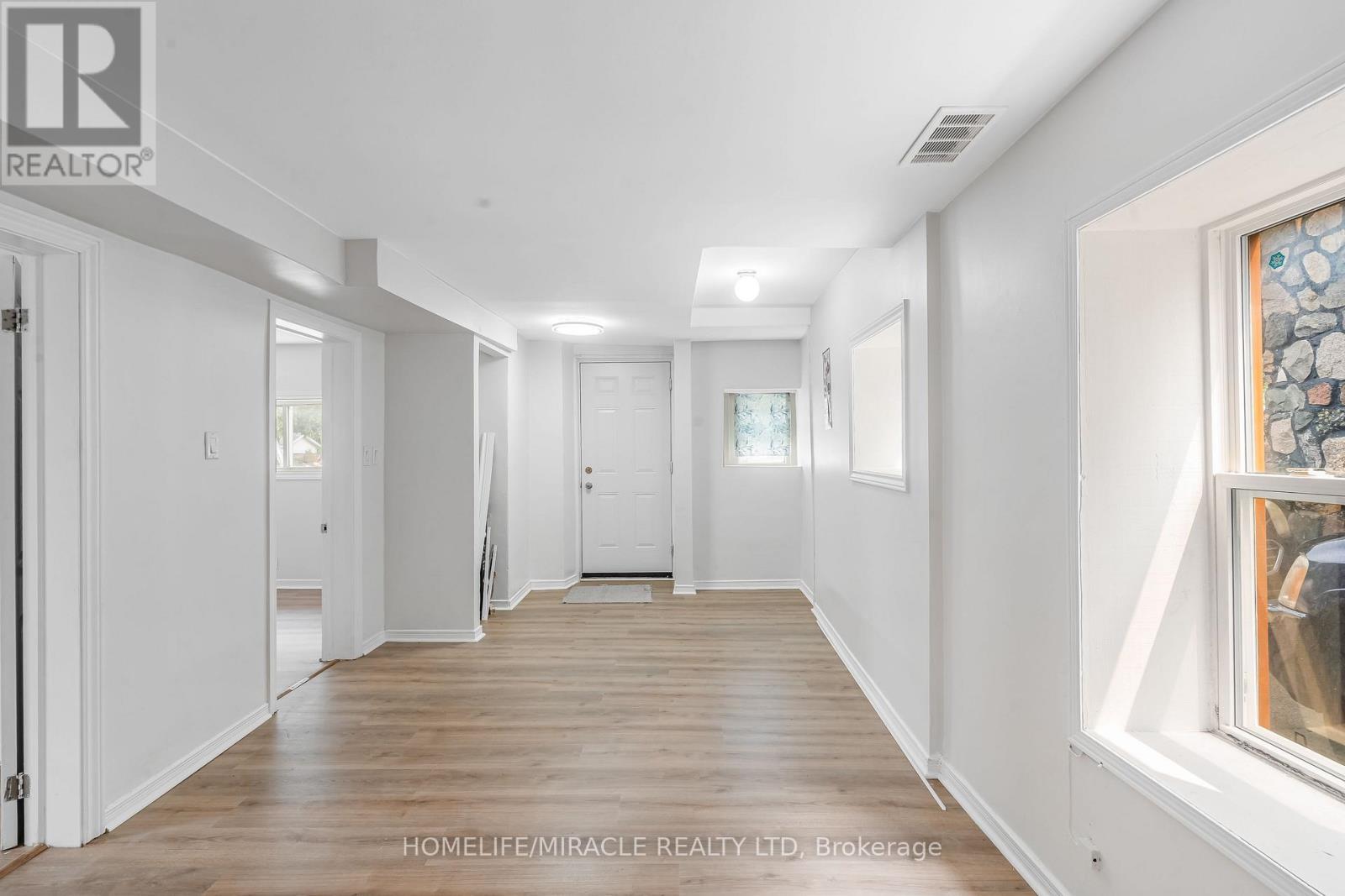 237 St. Julien Street, London East, ON - Indoor Photo Showing Other Room