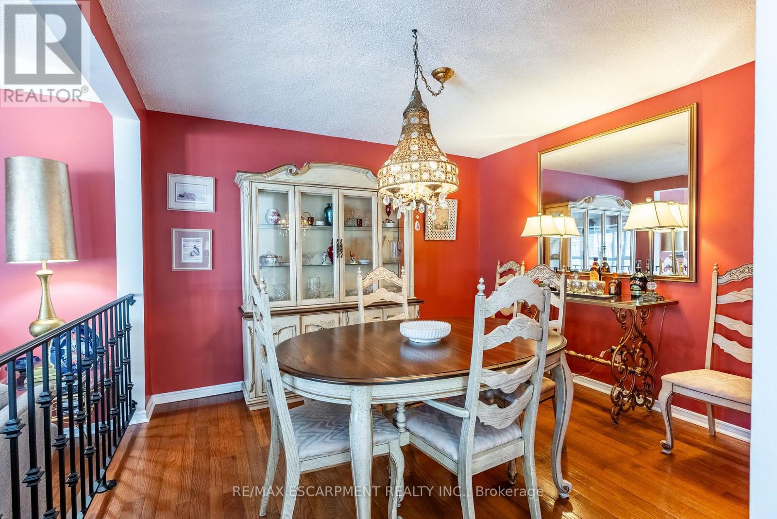 6 - 1508 Upper Middle Road, Burlington, ON - Indoor Photo Showing Dining Room