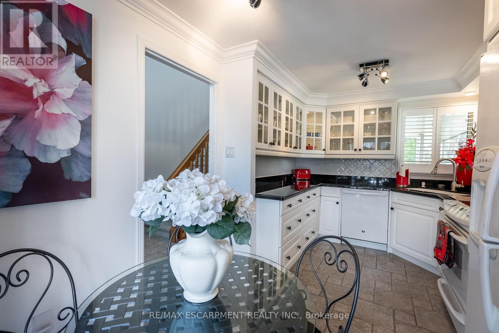 6 - 1508 Upper Middle Road, Burlington, ON - Indoor