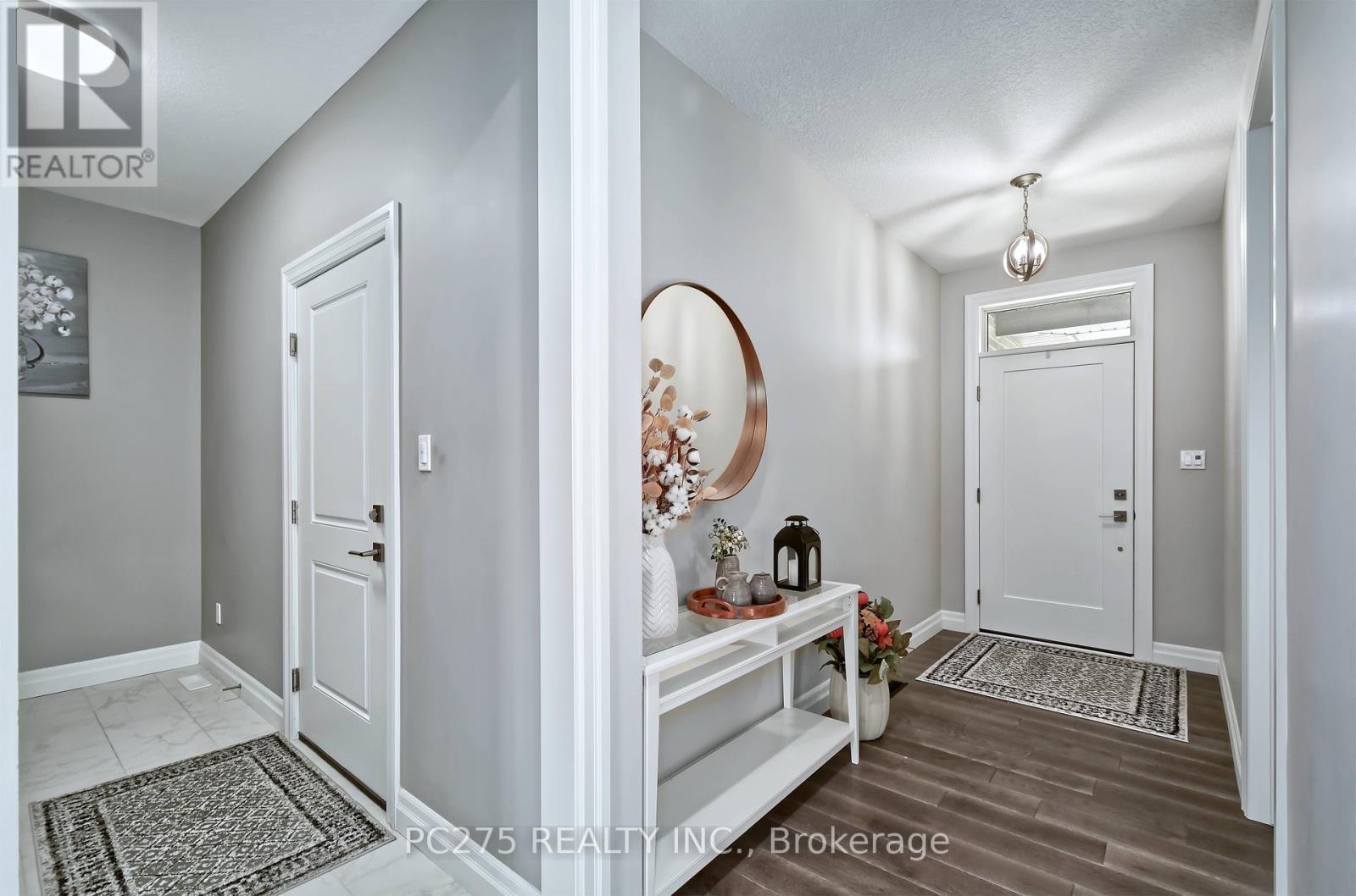 2539 Bond Street, Strathroy-Caradoc (Mount Brydges), ON - Indoor Photo Showing Other Room