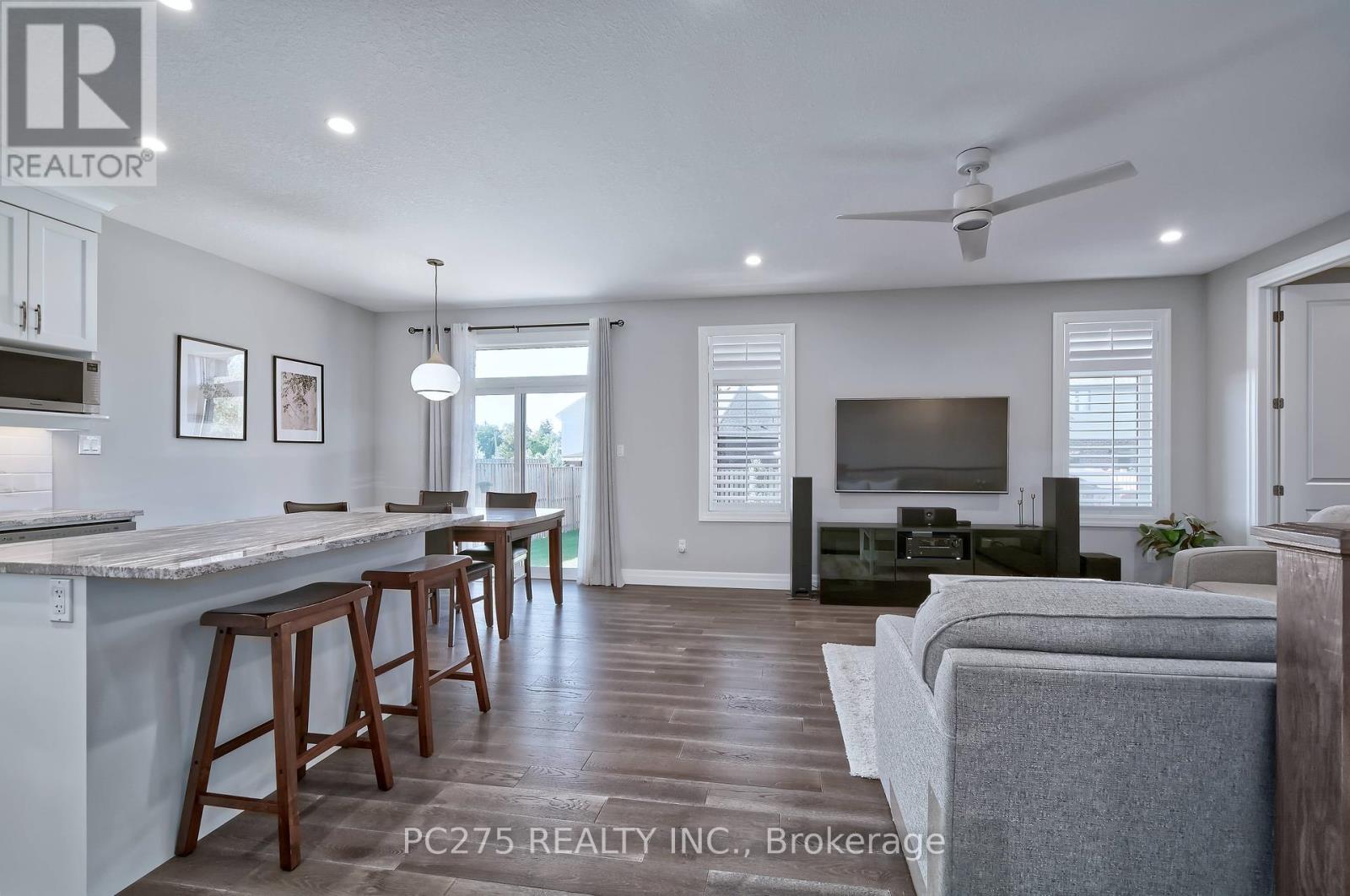 2539 Bond Street, Strathroy-Caradoc (Mount Brydges), ON - Indoor