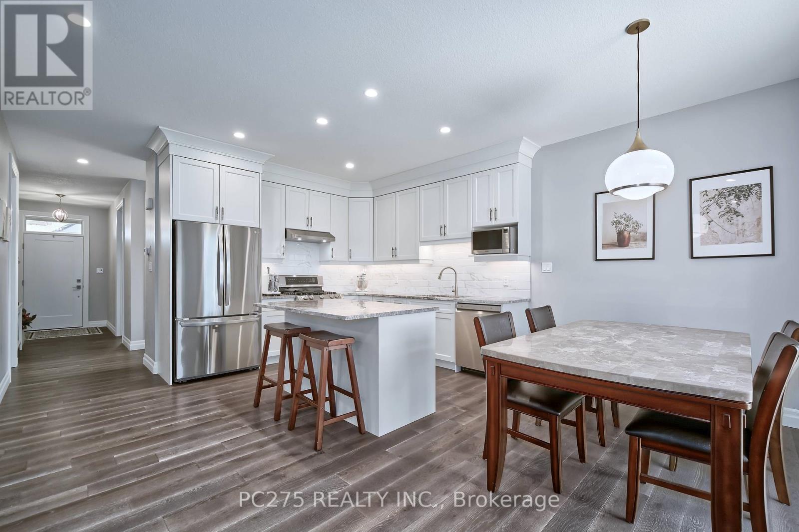 2539 Bond Street, Strathroy-Caradoc (Mount Brydges), ON - Indoor