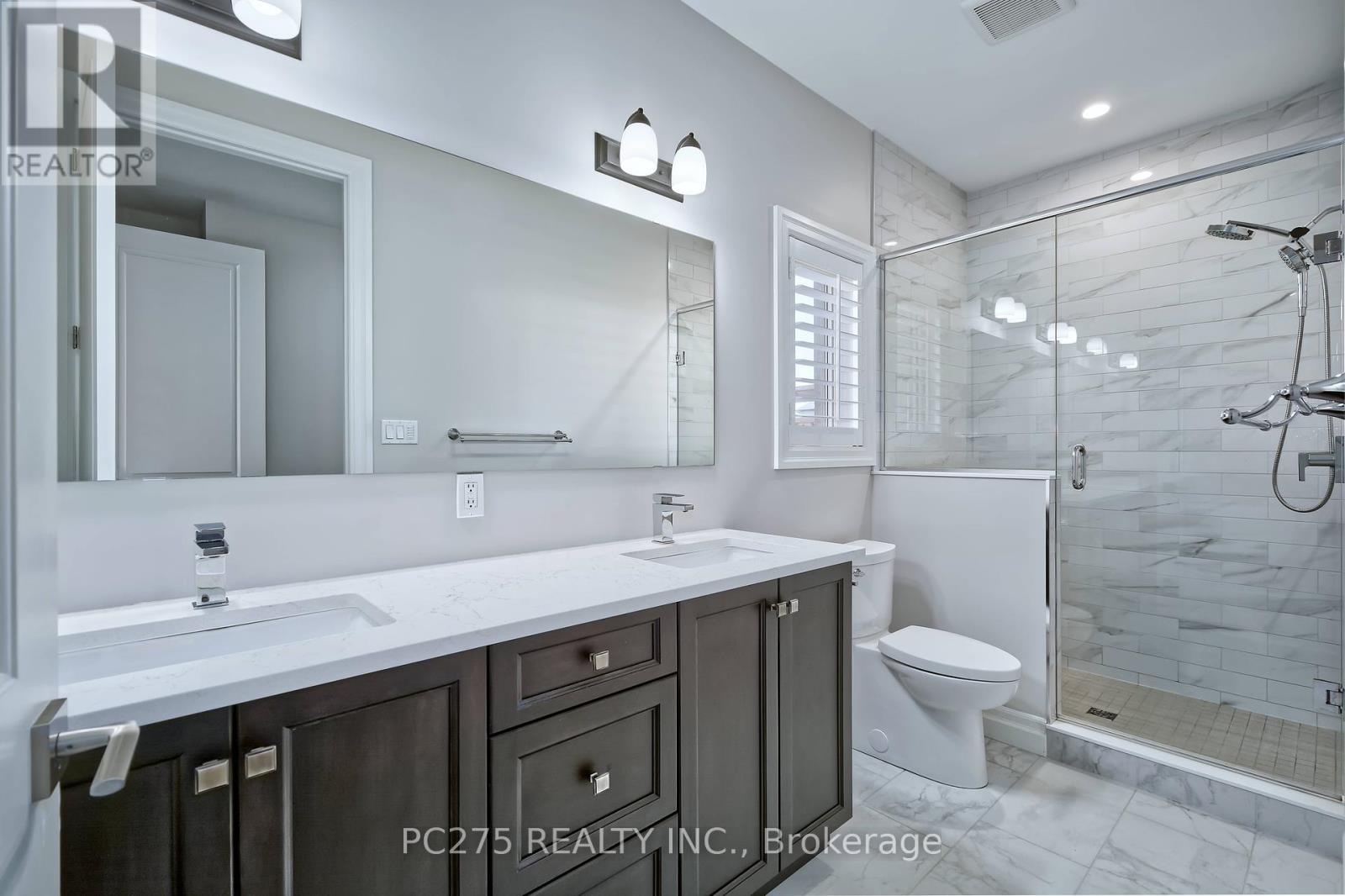 2539 Bond Street, Strathroy-Caradoc (Mount Brydges), ON - Indoor Photo Showing Bathroom