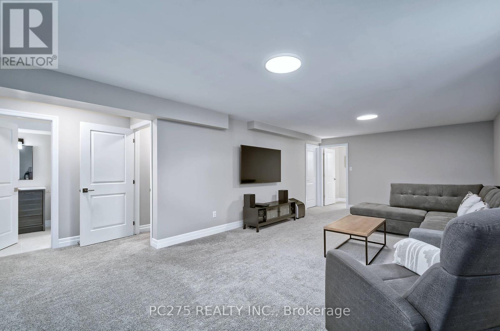 2539 Bond Street, Strathroy-Caradoc (Mount Brydges), ON - Indoor