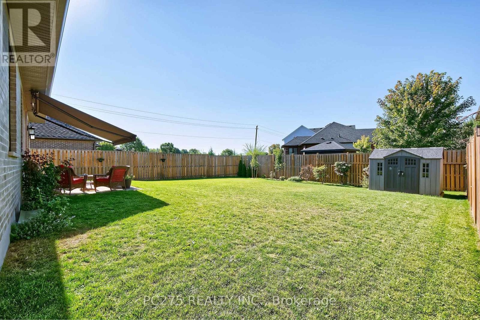 2539 Bond Street, Strathroy-Caradoc (Mount Brydges), ON - Outdoor