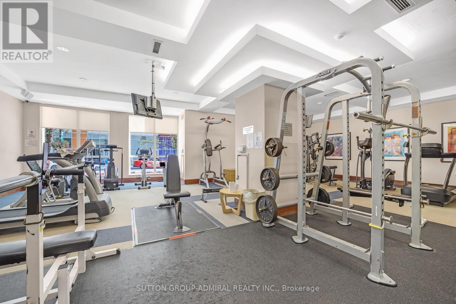 812 - 168 Simcoe Street, Toronto, ON - Indoor Photo Showing Gym Room