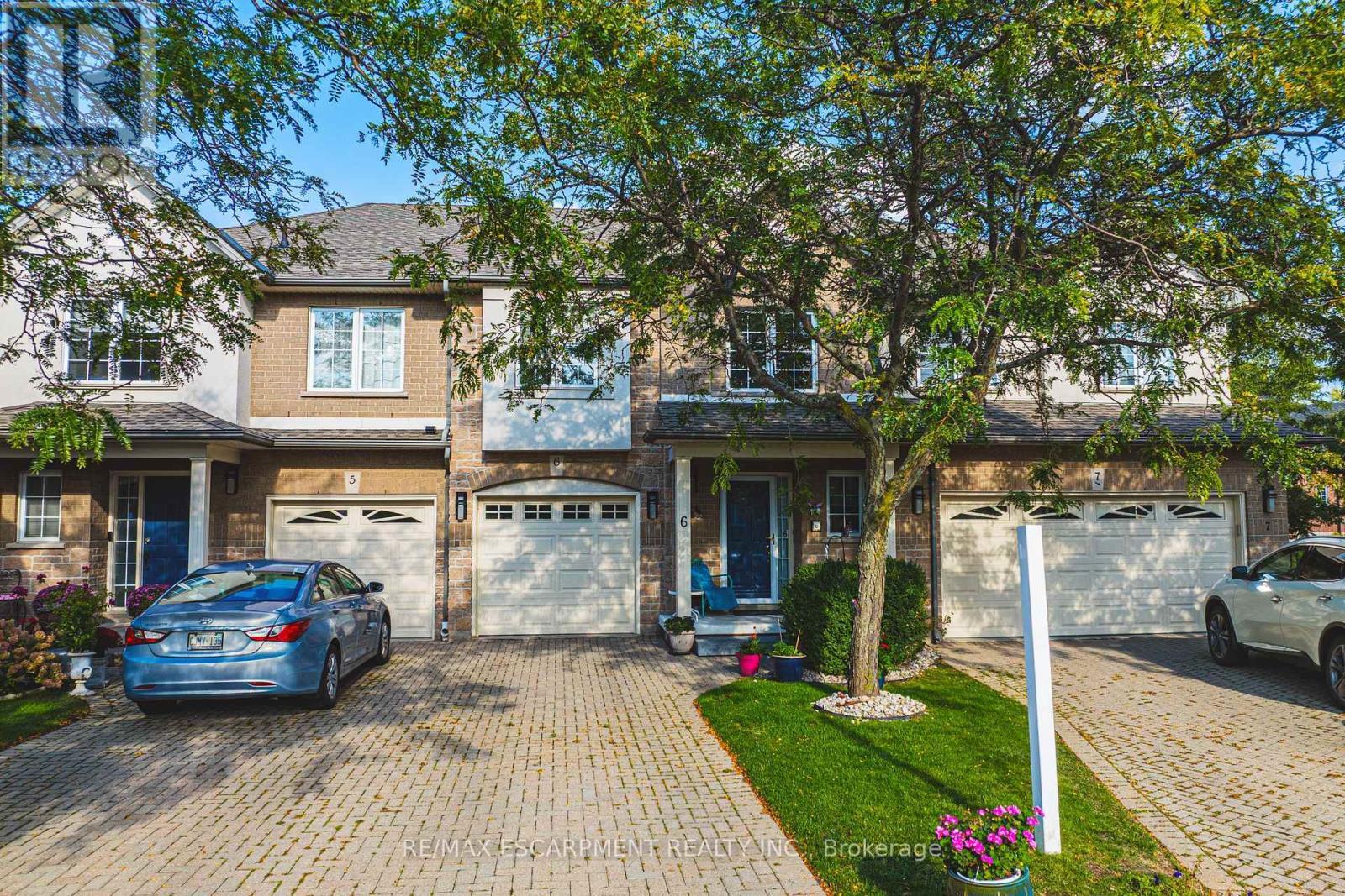 6 - 85 Edgewater Drive, Hamilton, ON - Outdoor