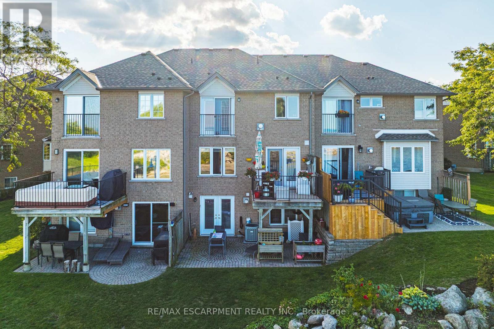 6 - 85 Edgewater Drive, Hamilton, ON - Outdoor With Facade