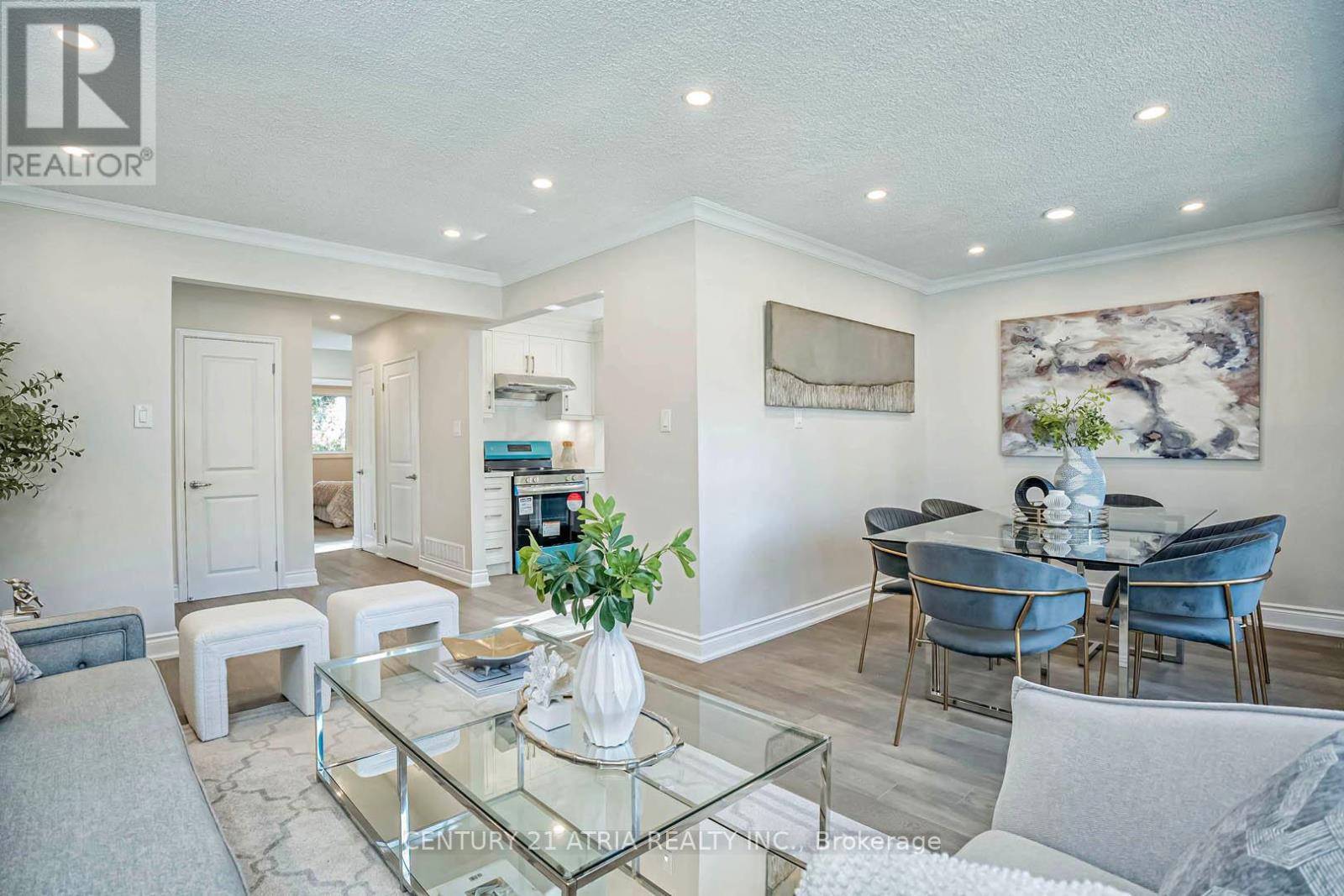 11 Valia Road, Toronto, ON - Indoor