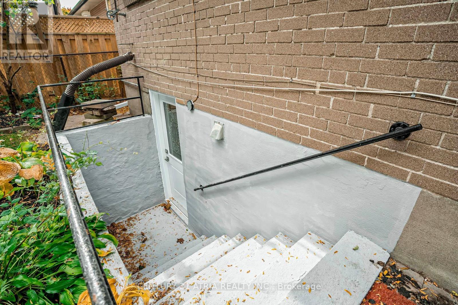 11 Valia Road, Toronto, ON - Outdoor