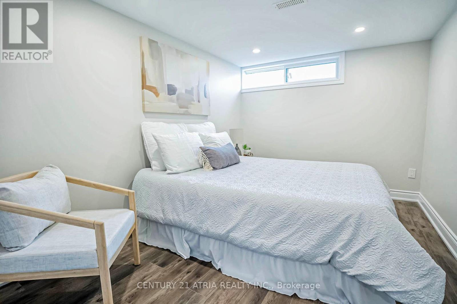 11 Valia Road, Toronto, ON - Indoor Photo Showing Bedroom