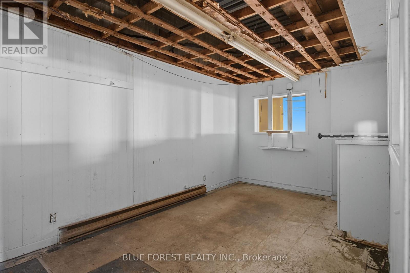 22436 Pioneer Line, West Elgin, ON