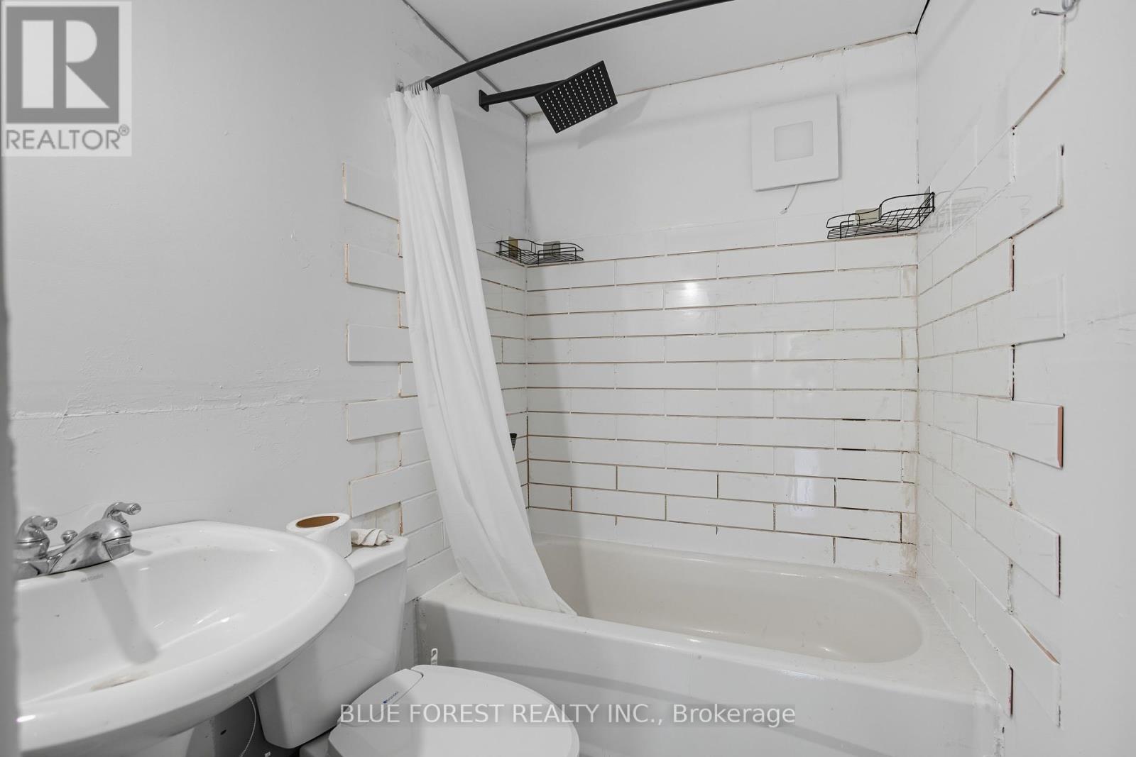 22436 Pioneer Line, West Elgin, ON