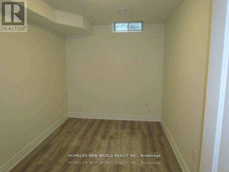 11 Peninsula Crescent, Richmond Hill, ON - Indoor Photo Showing Other Room