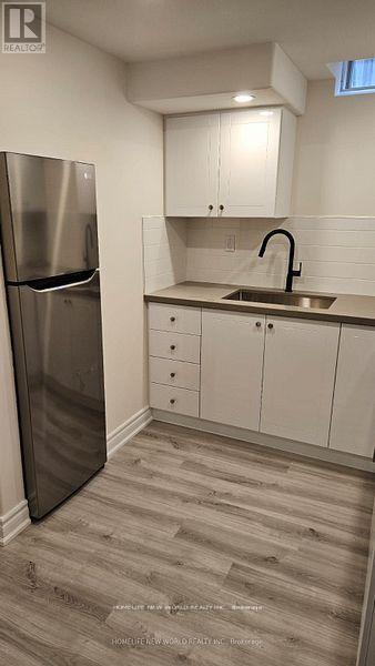 11 Peninsula Crescent, Richmond Hill, ON - Indoor