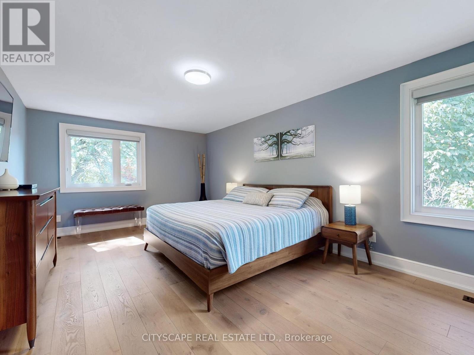 2585 Kenna Court, Mississauga, ON - Indoor Photo Showing Bedroom