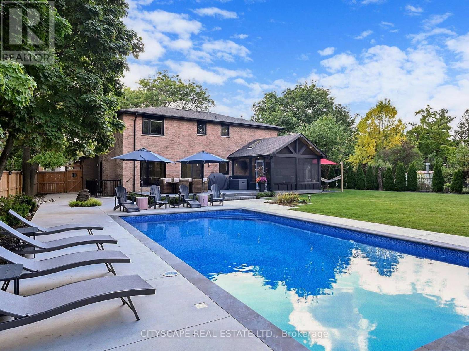 2585 Kenna Court, Mississauga, ON - Outdoor With In Ground Pool With Deck Patio Veranda With Backyard