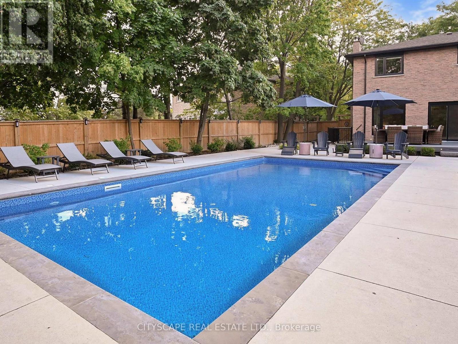2585 Kenna Court, Mississauga, ON - Outdoor With In Ground Pool With Deck Patio Veranda With Backyard