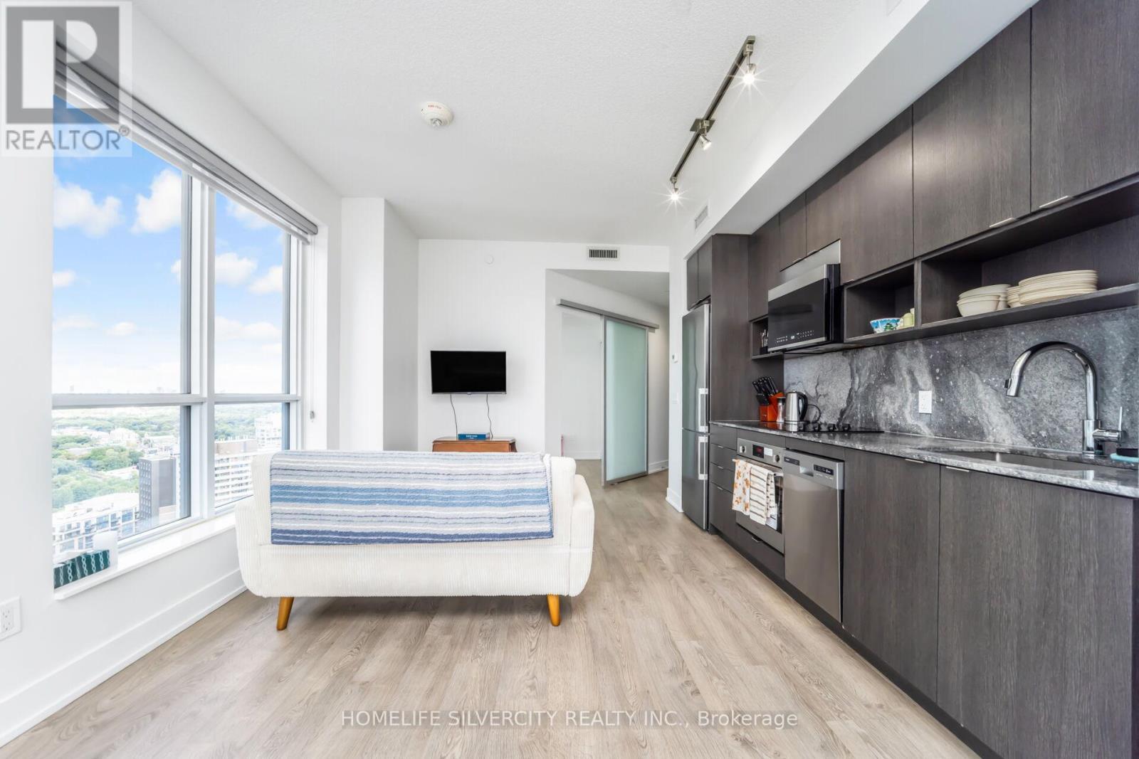3104 - 7 Mabelle Avenue, Toronto, ON - Indoor Photo Showing Kitchen