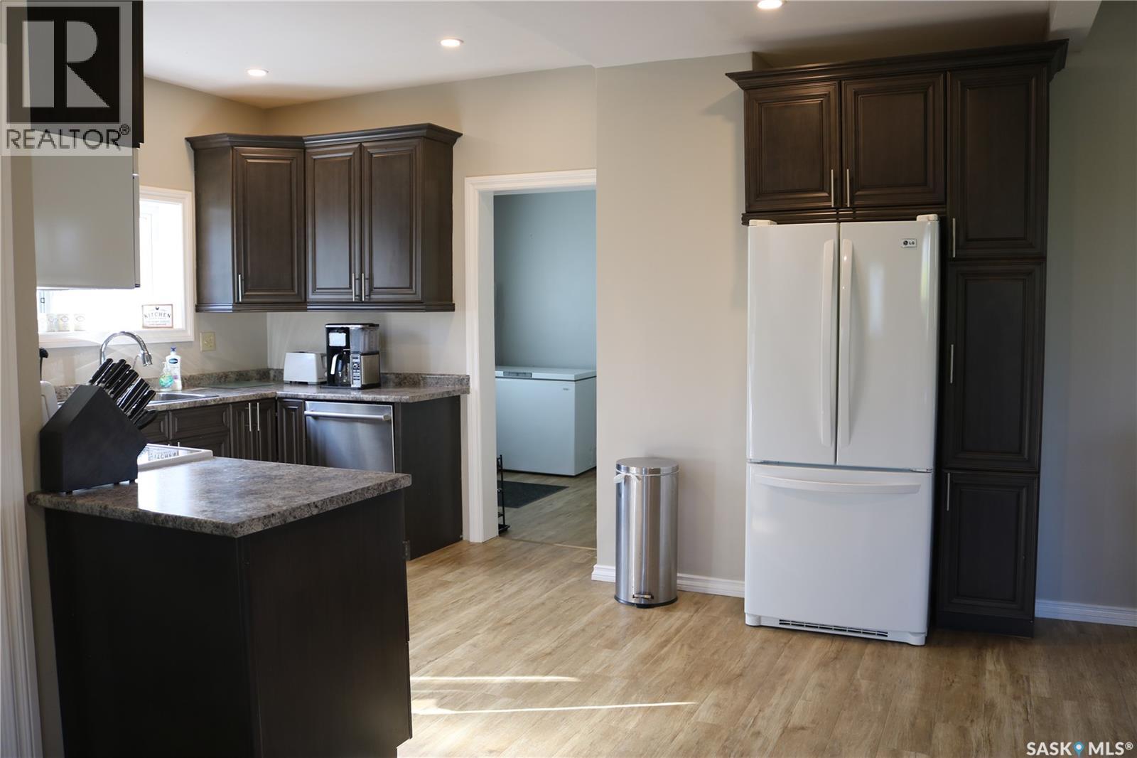 Moosomin Rm No. 121, Saskatchewan - Indoor Photo Showing Kitchen