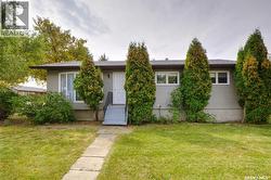 1008 Parklane DRIVE Assiniboia, SK S0H 0B0