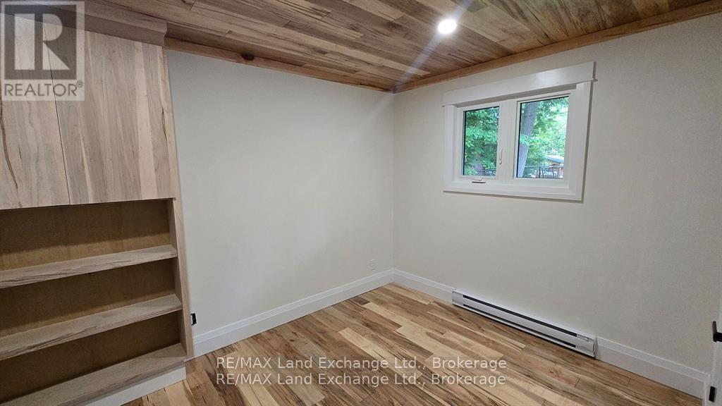 325 Ojibwa Trail, Huron-Kinloss, ON - Indoor Photo Showing Other Room