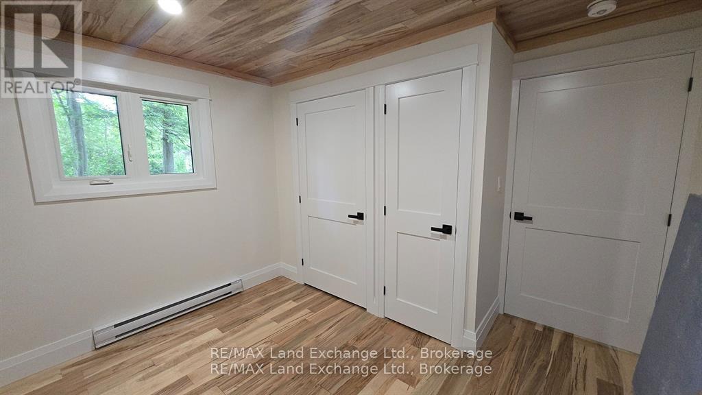 325 Ojibwa Trail, Huron-Kinloss, ON - Indoor Photo Showing Other Room