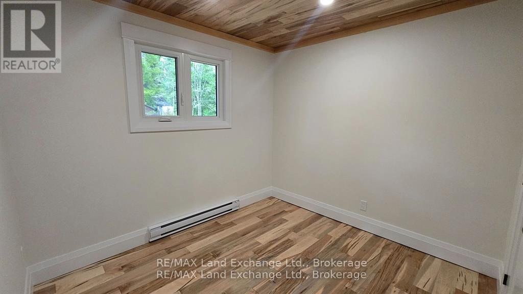 325 Ojibwa Trail, Huron-Kinloss, ON - Indoor Photo Showing Other Room