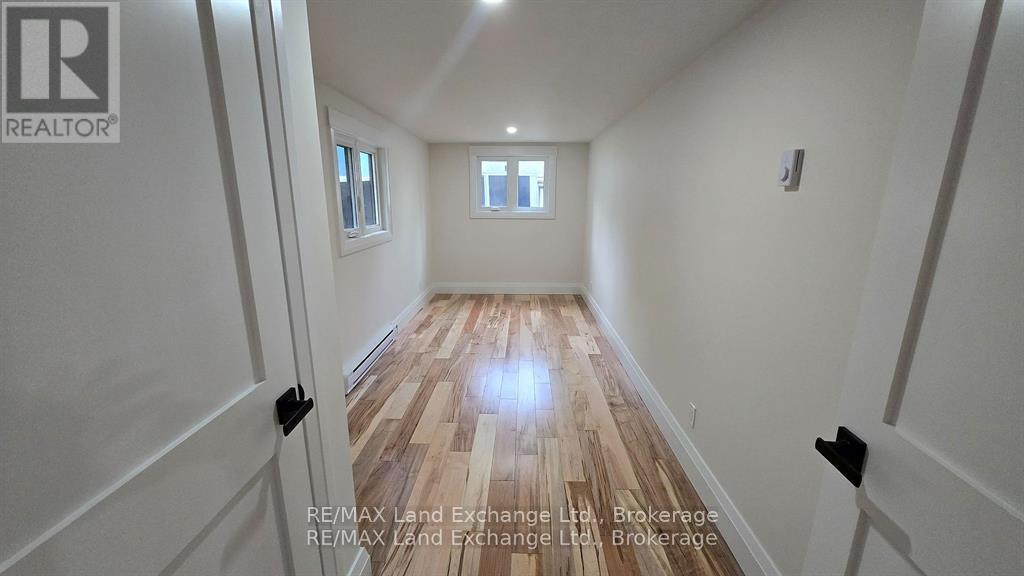 325 Ojibwa Trail, Huron-Kinloss, ON - Indoor Photo Showing Other Room