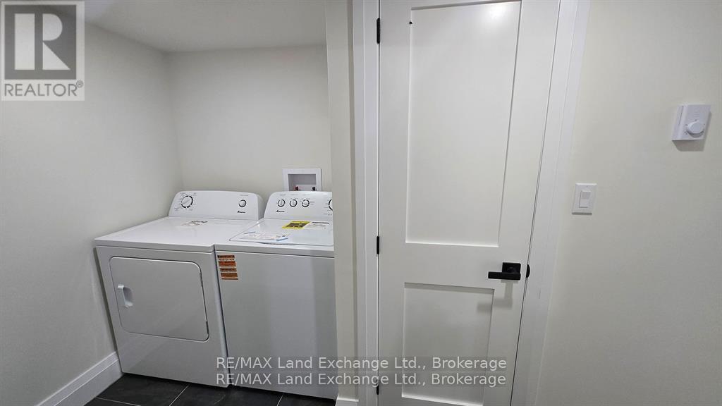 325 Ojibwa Trail, Huron-Kinloss, ON - Indoor Photo Showing Laundry Room