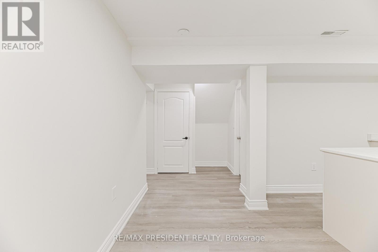 4 Lawnview Court, Brampton, ON - Photo Showing Other Room