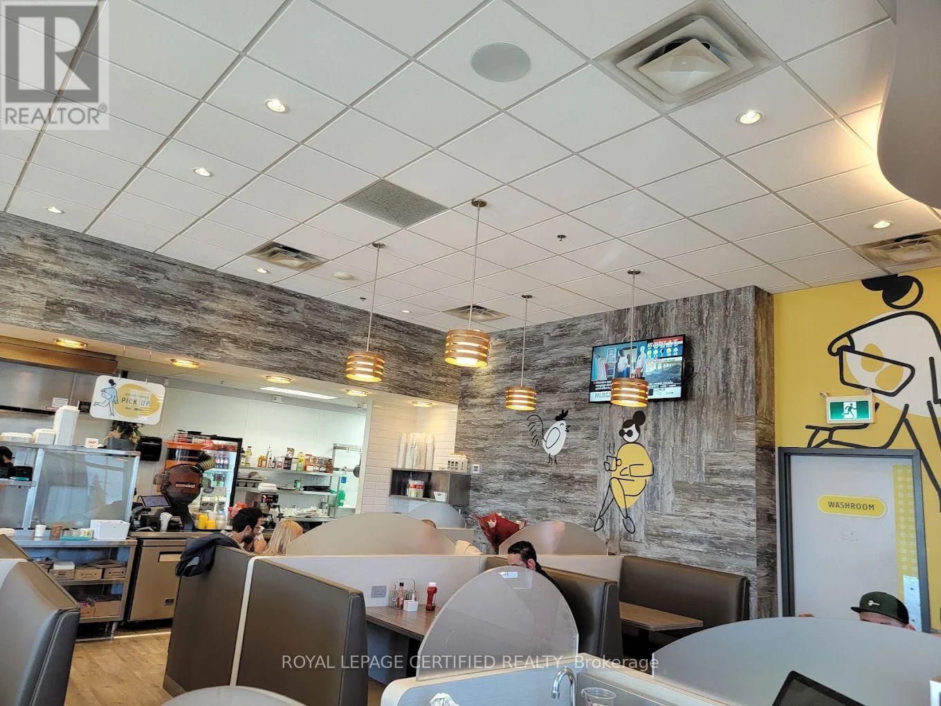 6795 Airport Road, Mississauga, ON