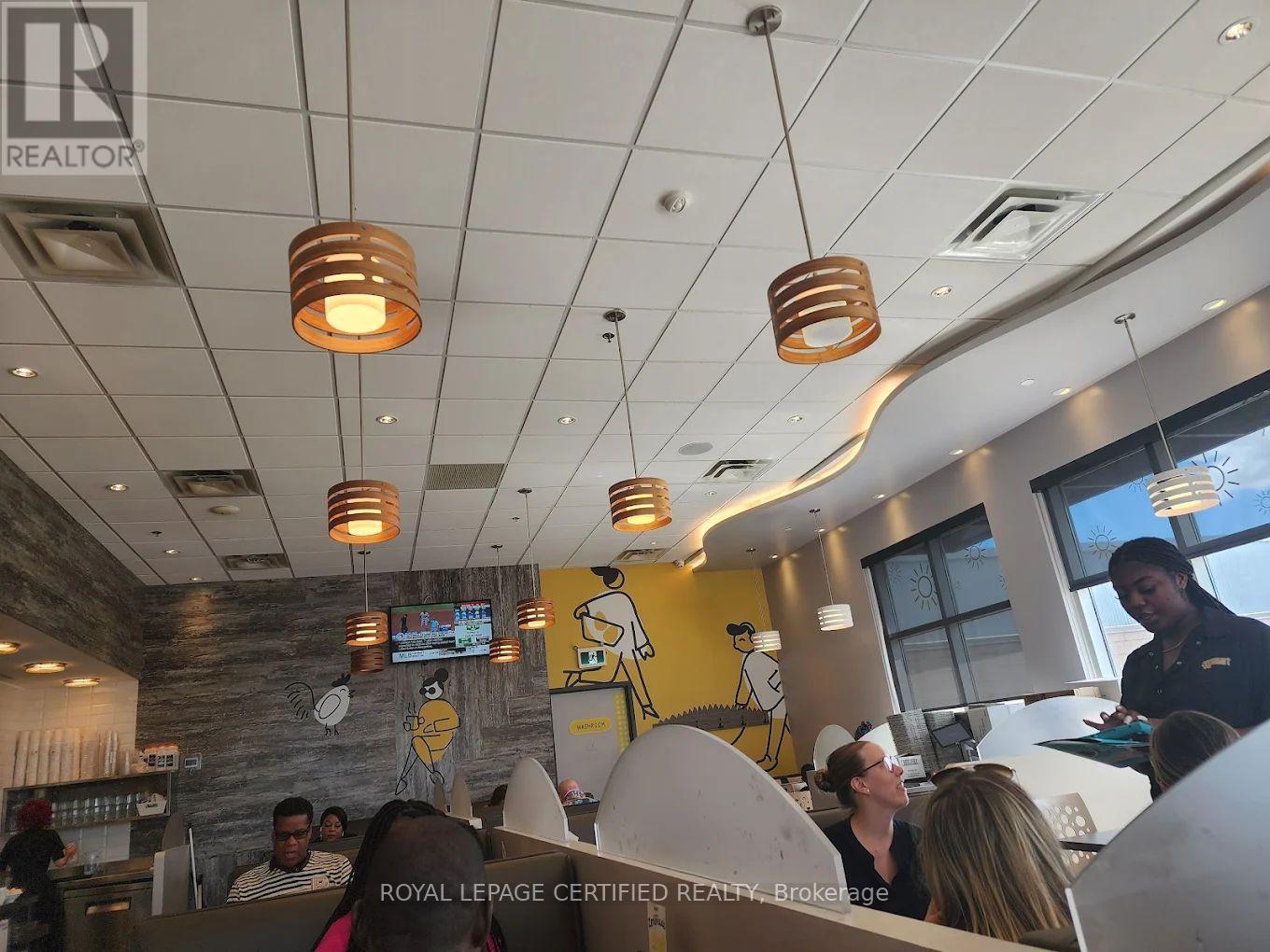 6795 Airport Road, Mississauga, ON