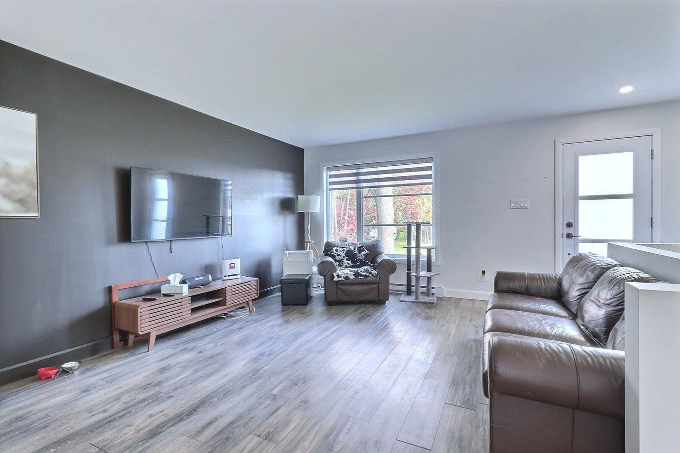 Salon - 185 Rue Denis, Trois-Rivières, QC - Indoor Photo Showing Living Room