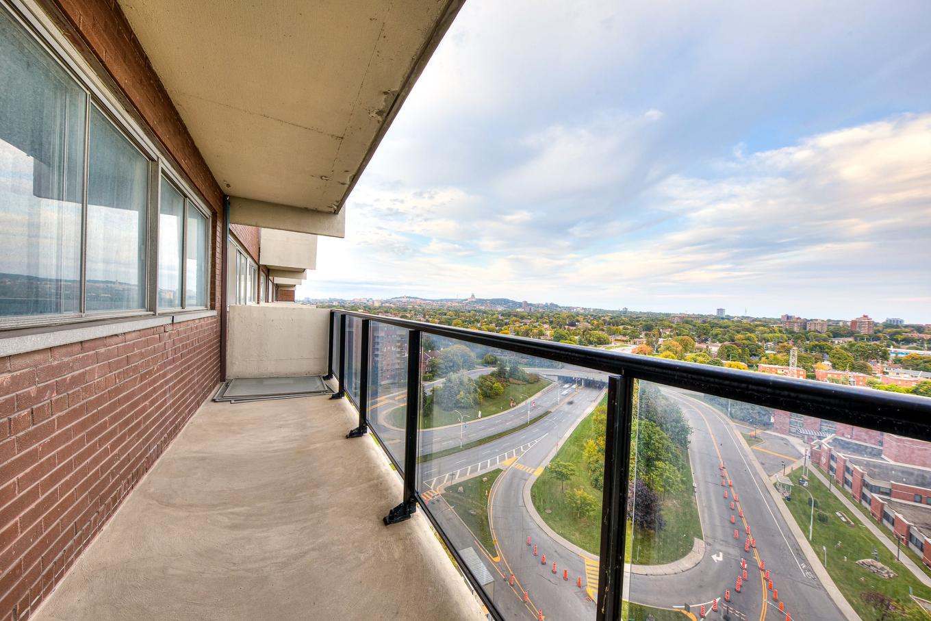 Balcony - 1503-5700 Boul. Cavendish, Côte-Saint-Luc, QC - Outdoor With View With Exterior