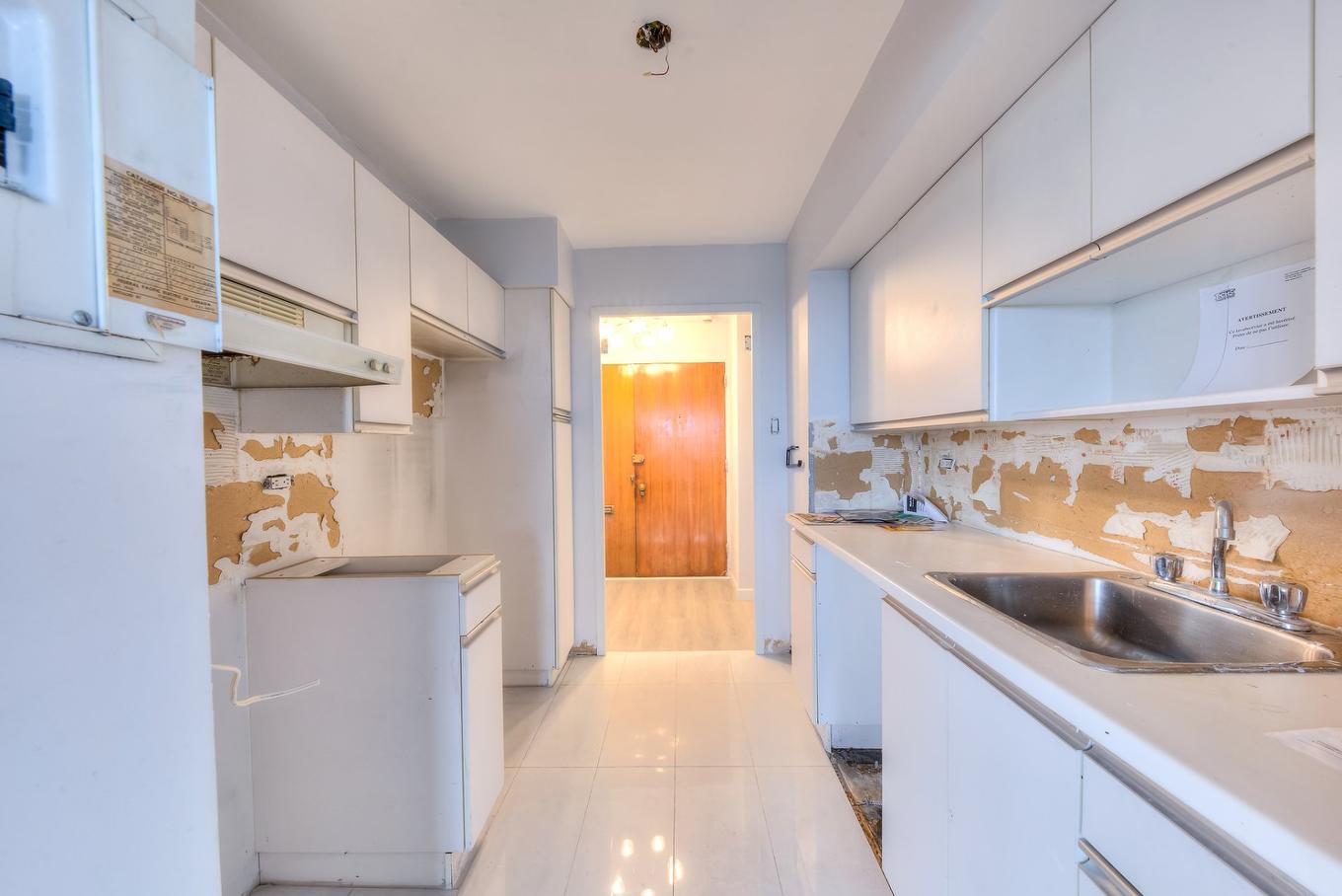 Kitchen - 1503-5700 Boul. Cavendish, Côte-Saint-Luc, QC - Indoor Photo Showing Kitchen