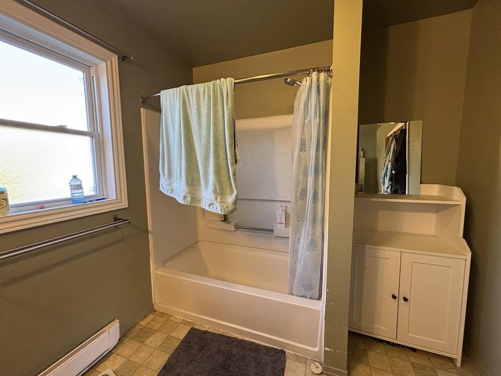 33 Moose Drive, Manitouwadge, ON - Indoor Photo Showing Bathroom